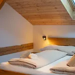 Stadel Alpenstern Mit Wellnessbereich Chalé